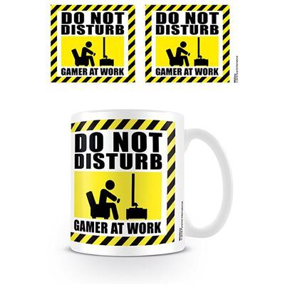 Mok-Gamer-At-Work-Do-Not-Distu