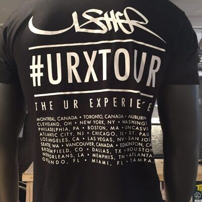 Usher-Crowd-Tour-Back