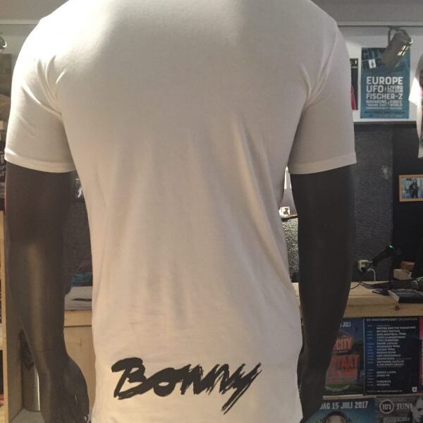 Bonny-back-e1498909845879