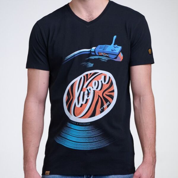 LIGER-MR-Feaver-7th-wave-Vinyl