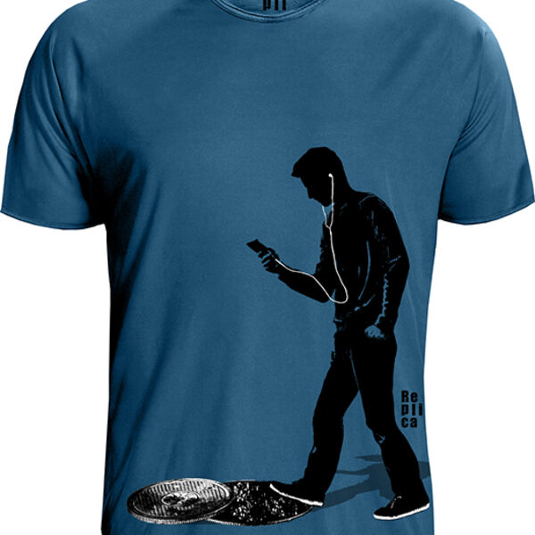 smartphone-t-shirt-blue